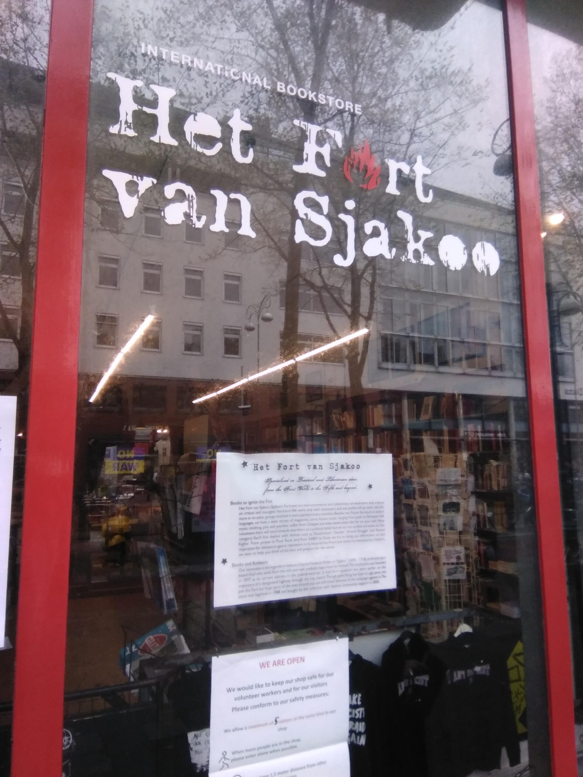 A picture of the outside to the anarchist bookshop 'Het Fort van Sjakoo' in Amsterdam. I bought 5 books about van der Lubbe there.